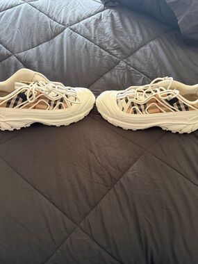 Burberry White & Beige Check Platform Sneakers